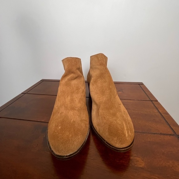 LUCKY BRAND Belvva Suede leather Brown Ankle Zip Booties Size 8.5 - Picture 6 of 9